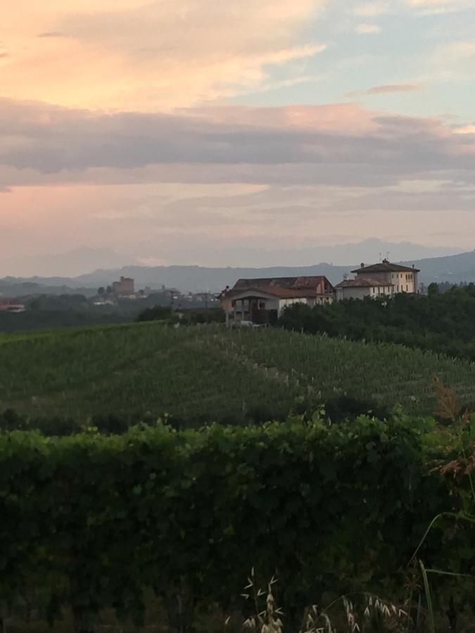 Bed and Breakfast Cascina Baresane Alba  Exterior foto