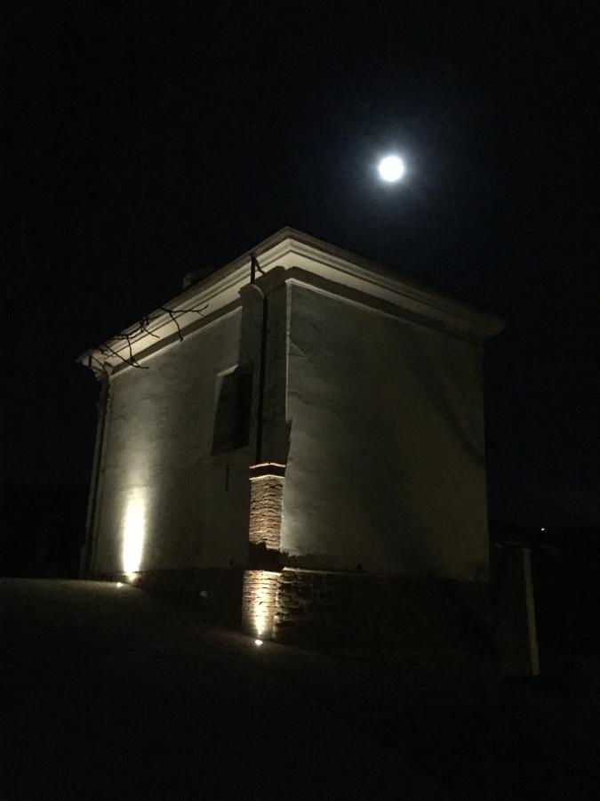 Bed and Breakfast Cascina Baresane Alba  Exterior foto